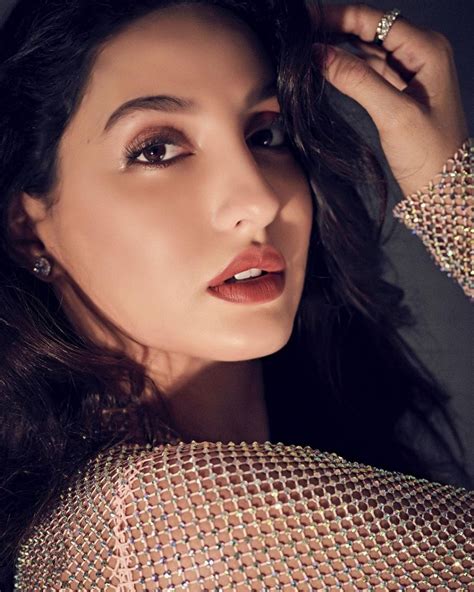 nora fatehi ka sexy video